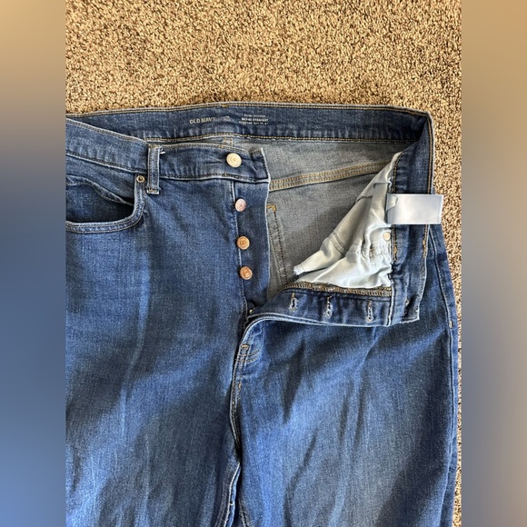 Women’s Old Navy extra high-rise sky-hi straight secret smooth pockets - Picture 3 of 7